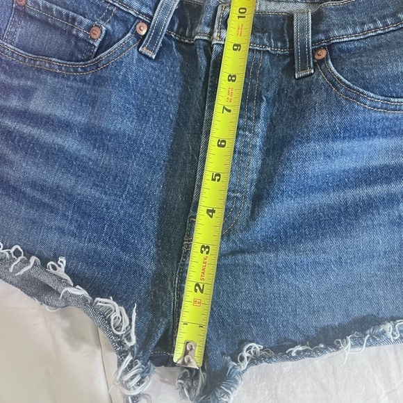LEVI’S 501 Denim Shorts Size 28 - Picture 7 of 7